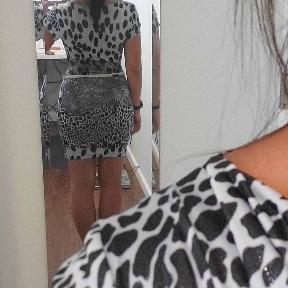 Dress - Picture 2 of 2